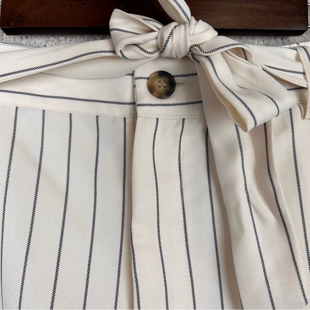 89th + Madison Shorts Womens 6 Ivory Black Pin Stripe Boho Beach High Waist - Picture 4 of 9